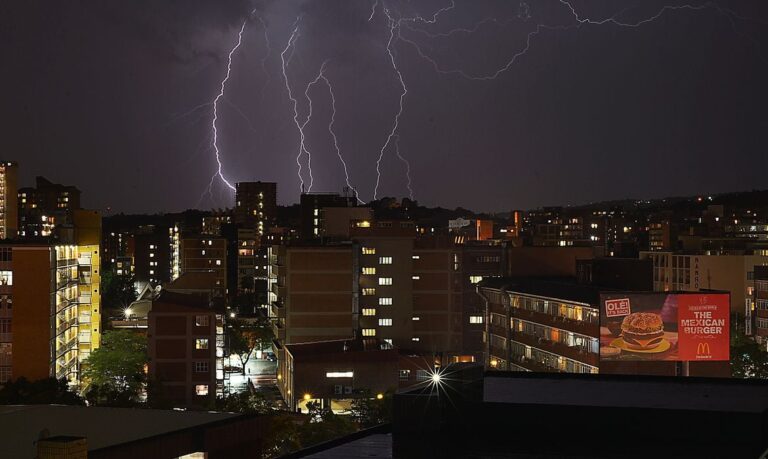 frente-fria-se-afasta-do-sul,-mas-espalha-chuvas-pelo-pais;-veja-a-previsao-de-cada-regiao