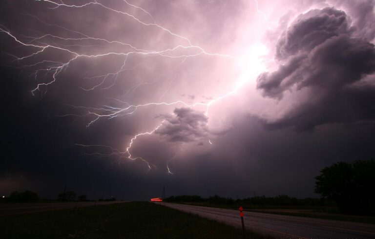 semana-ja-comeca-com-chuva;-veja-a-previsao-de-cada-regiao