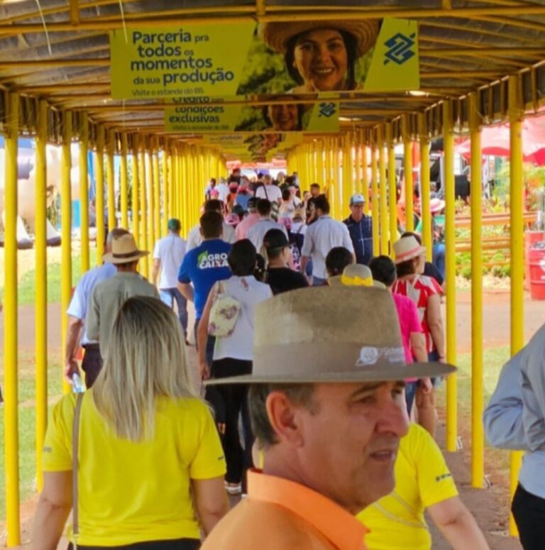 com-55.356-visitantes,-show-rural-bate-recorde-para-uma-segunda-feira