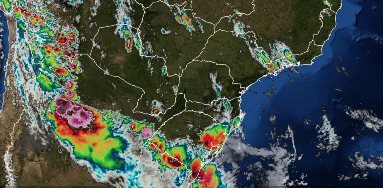 chuva-deve-vir-com-mais-intensidade-mas-calor-nao-da-tregua