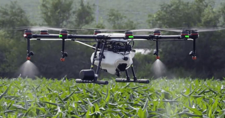 cada-vez-mais-presentes,-drones-de-pulverizacao-aumentam-a-produtividade-e-reduzem-o-desperdicio-em-plantacoes