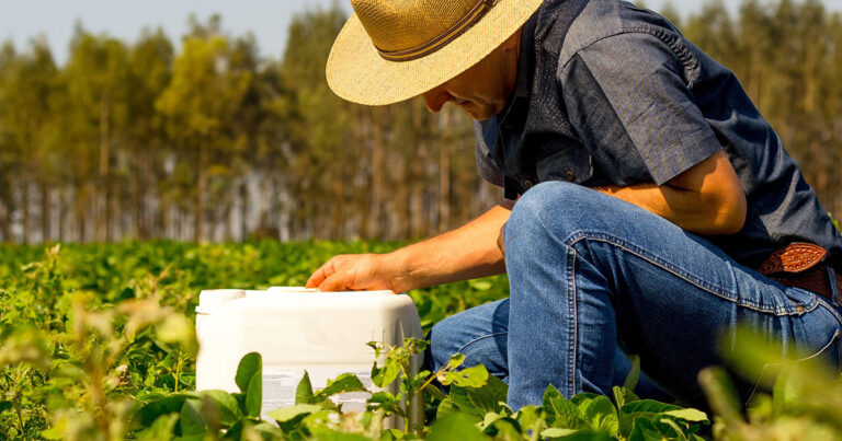 dia-do-agronomo:-entenda-o-papel-deste-profissional-no-processo-de-pulverizacao-frente-as-novas-tecnologias