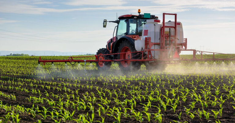 o-que-o-brasil-ganha-ou-perde-com-a-nova-lei-dos-pesticidas?