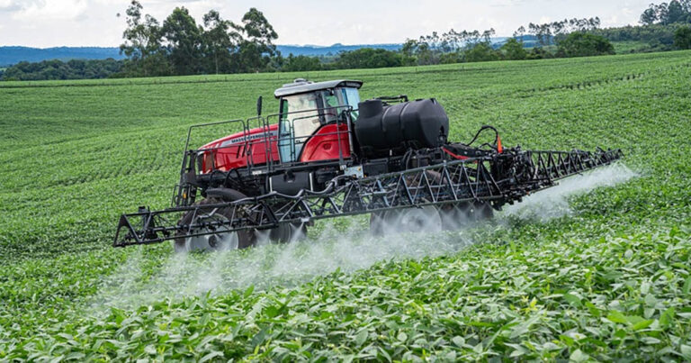 tecnologias-para-operacao-em-terrenos-inclinados-sao-destaques-da-massey-ferguson-na-expodireto