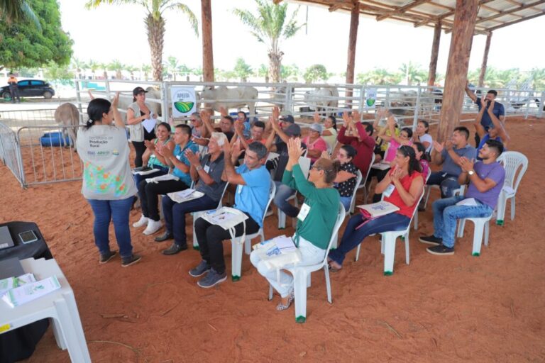 em-manicore,-governo-oferece-cursos-para-profissionalizacao-de-produtores-rurais-de-cooperativas-e-associacoes