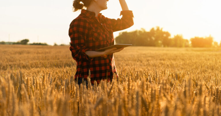 mulheres-redefinem-trajetoria-no-agro-e-se-destacam-em-cargos-diversos