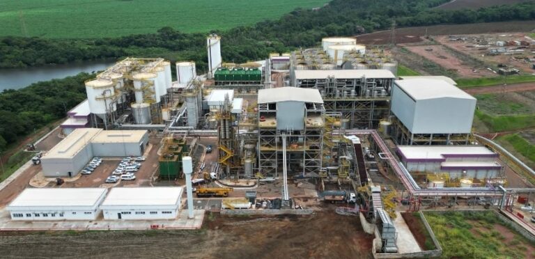 raizen-inaugura-usina-de-etanol-de-2a-geracao-que-pode-produzir-82-milhoes-de-litros/ano